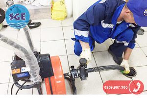 Thiết bị thông cống nghẹt
